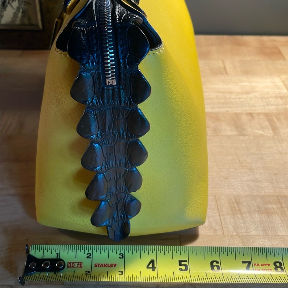 🛑SOLD🛑Fendi By The Way Yellow Black Croc Tail Bag! Monster Vibes!🖤💛🖤 - Picture 3 of 16